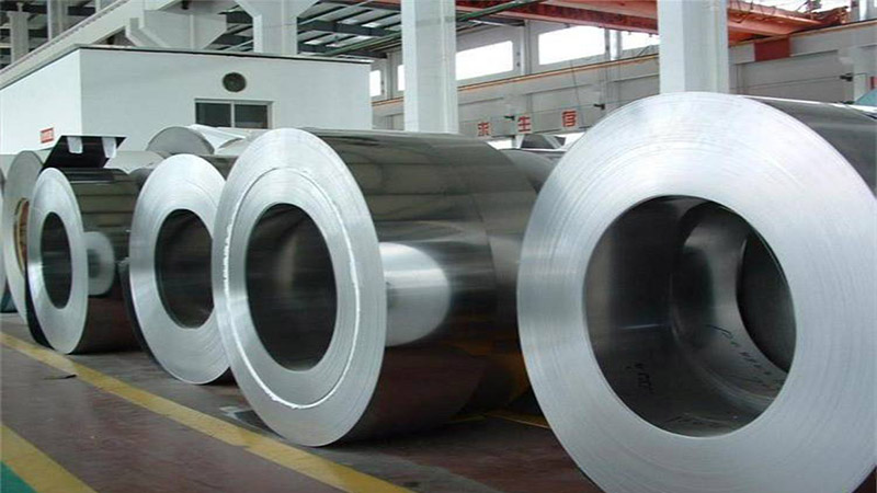 Iron-nickel alloy tapping